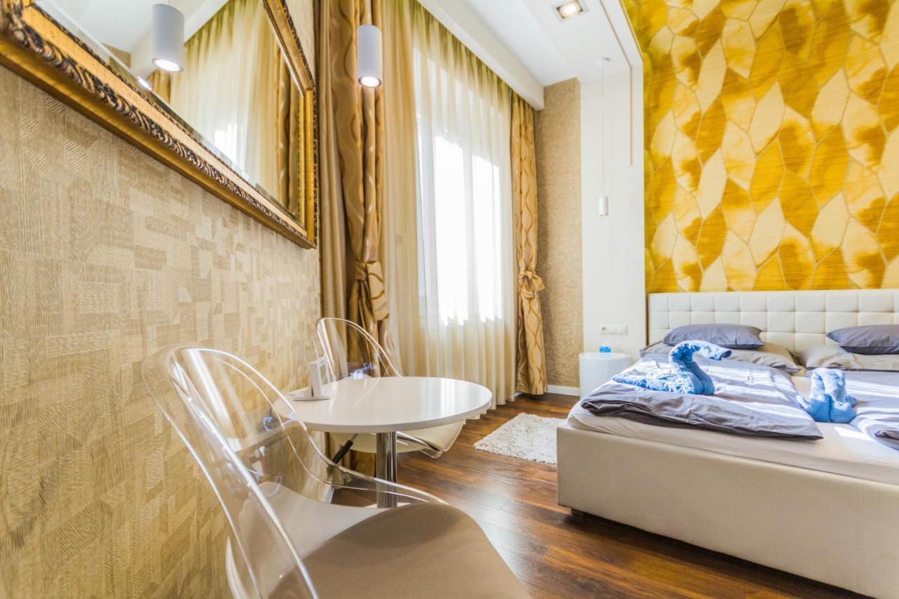 Chain Bridge Studio Apartment Budapeste Exterior foto