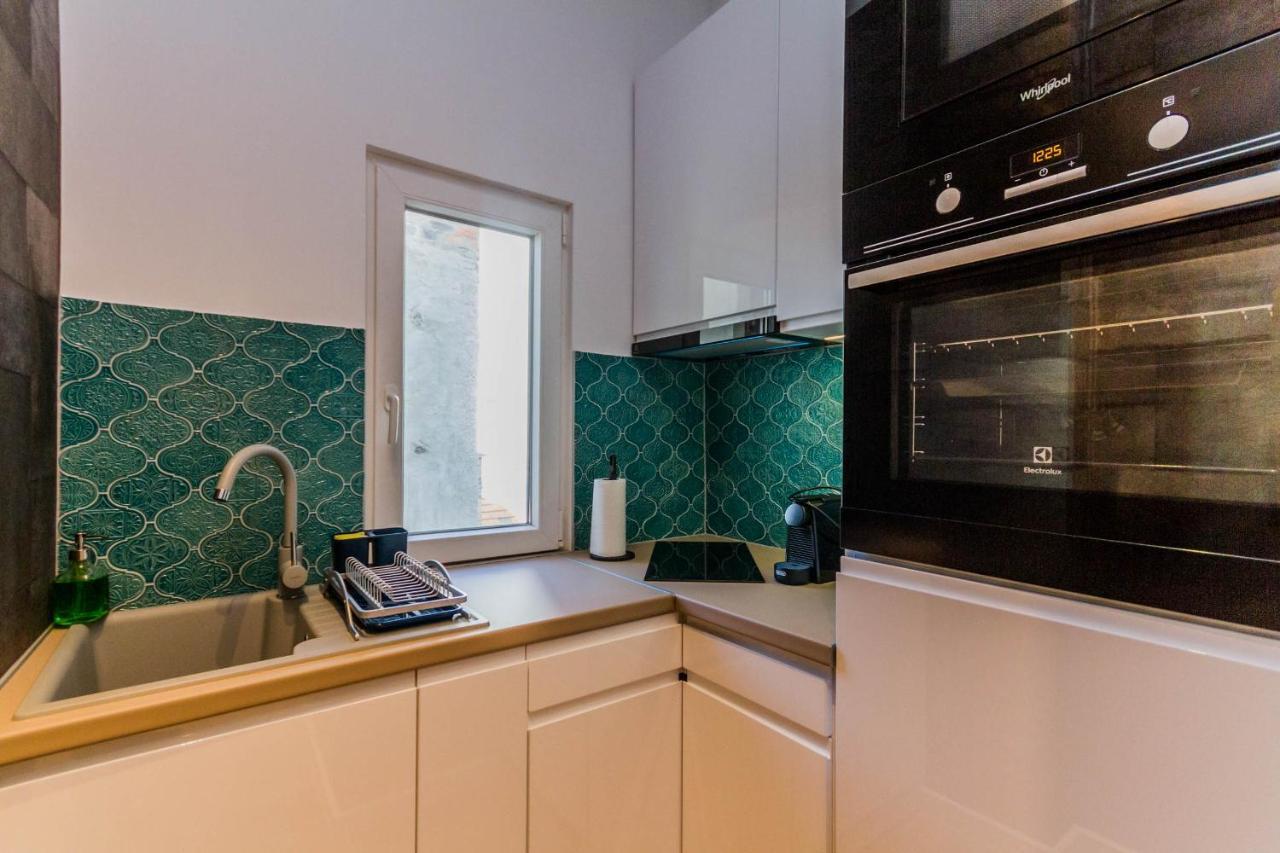 Chain Bridge Studio Apartment Budapeste Exterior foto